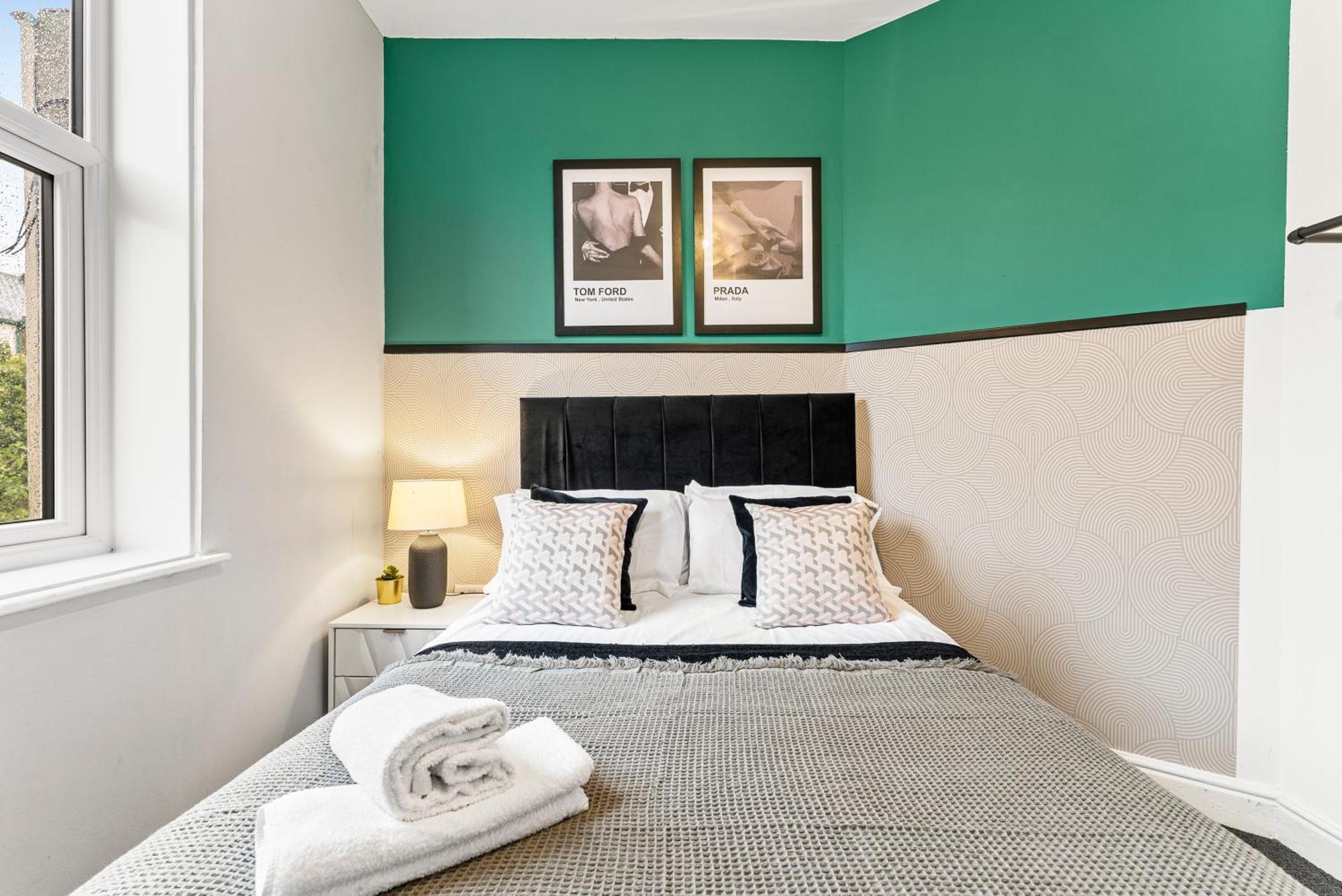 20 Percent Off! Stylish Sheffield Abode Sleeps 12 Apartment Exterior photo